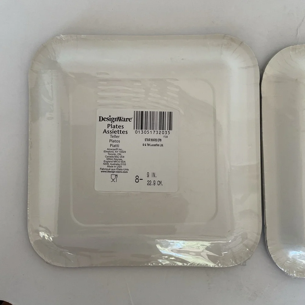 Star Wars Paper plates. Pack of two. NWT